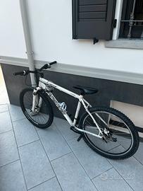 Mountain Bike Lapierre - Freni a disco