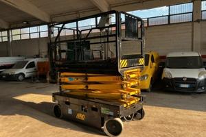 PIATTAFORMA VERTICALE ELETTRICA