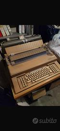 Macchina da scrivere elettrica Olivetti ET2400