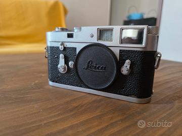 Leica M2