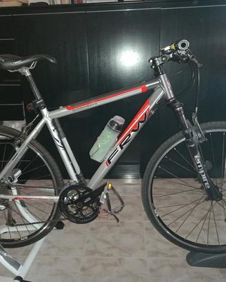 Bicicletta da trekking
