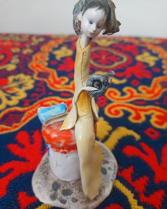 Scultura in ceramica di A. Colombo-Lo Scricciolo