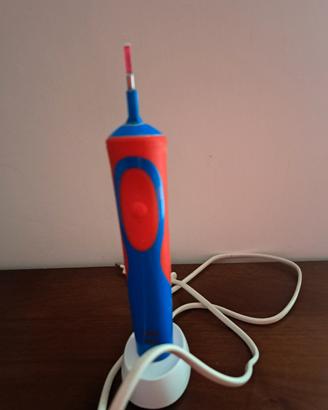 spazzolino elettrico Braun