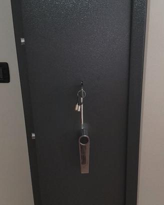 Armadio blindato per 5 fucili