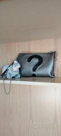 POCHETTE YNot?