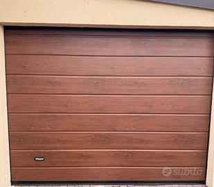 Peli portone sezionale