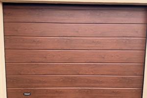 Peli portone sezionale