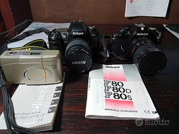 macchina fotografica Nikon F80+ EM