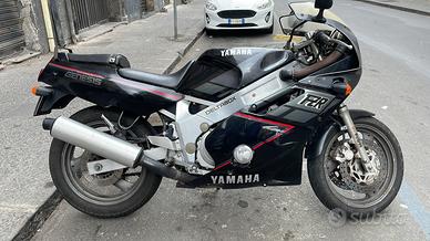 Yamaha fzr 600