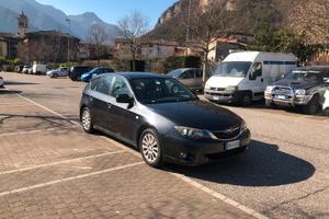 Subaru Impreza 2.0i GPL