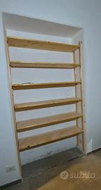ripiani mensole scaffali libreria legno naturale