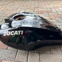 Serbatoio nero lucido Ducati X Diavel