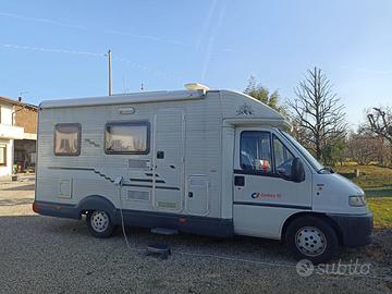 Camper semi integrale anno 2001