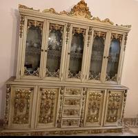 Intera camera  da pranzo stile veneziano