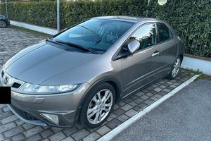 Honda Civic VIII ictdi 2.2 Diesel Exlusive Leath