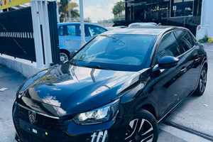 Peugeot 208 Restyling 100cv Allure - 2024