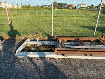 BANCALE PER CANCELLO ZINCATO