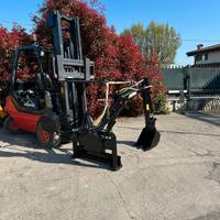 A189 - Braccio retro escavatore per trattore