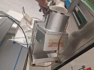 affetta verdure e mozzarella 