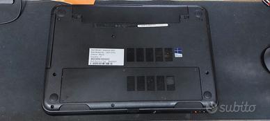 Dell Inspiron 15 3521 i3 – 8GB ram, hdd – schermo