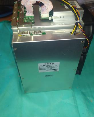 ASIC Bitcoin miner minatore cryptovaluta