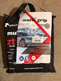 Calze da neve  per auto mai usate . NUOVE