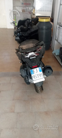 Honda forza 125 incidentato