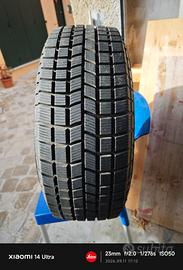 4 Pneumatici 235 60 r16