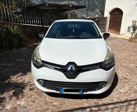 RENAULT Clio 4ª serie - 2014