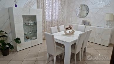 Mobili usati pari al nuovo.