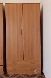 Armadietti in legno con cassetti