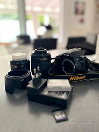 Macchina fotografica Nikon D3300 + 2 obiettivi