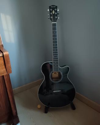 chitarra a acustica nera Vermont