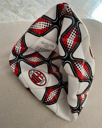 Pallone da calcio Milan nuovo misura 5