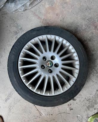 Cerchi in lega 17 Alfa Romeo + gomme