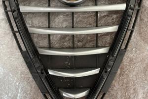 Mascherina Scudo Alfa Romeo Giulietta – Originale