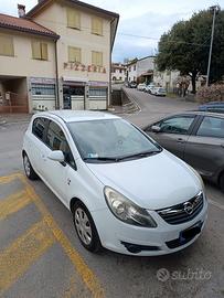 Opel Corsa 1.2 16v anno 2010