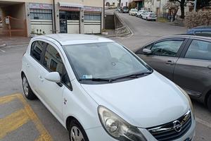 Opel Corsa 1.2 16v anno 2010