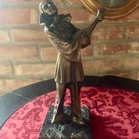 Statua Pierrot in bronzo patinato