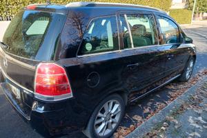 Zafira 1.9 CDTI 120 CV Enjoy 7 posti automatica