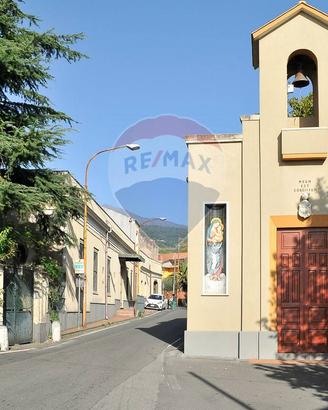 Stabile/Palazzo - Zafferana Etnea