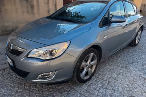 Opel Astra SOLO 86.000KM