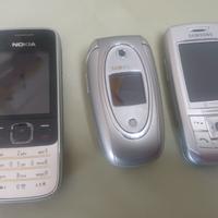 telefonino nokia + 2 samsung