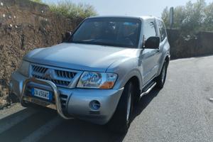 Mitsubishi Pajero v6 3200