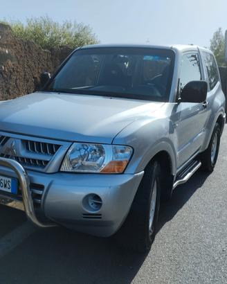 Mitsubishi Pajero v6 3200