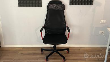 Sedia poltrona da gaming IKEA con cuscino incluso