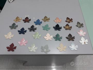 Lotto di Foglie Decorative in Metallo