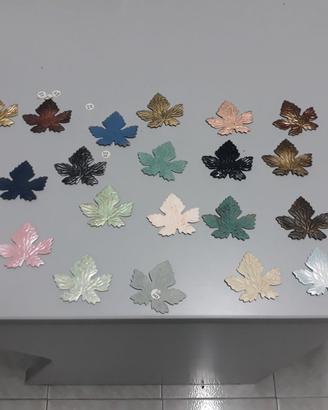 Lotto di Foglie Decorative in Metallo