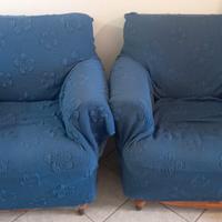 Coppia di poltrone vintage con copripoltrona blu