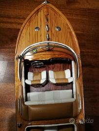 modellino in legno motoscafo Marcos